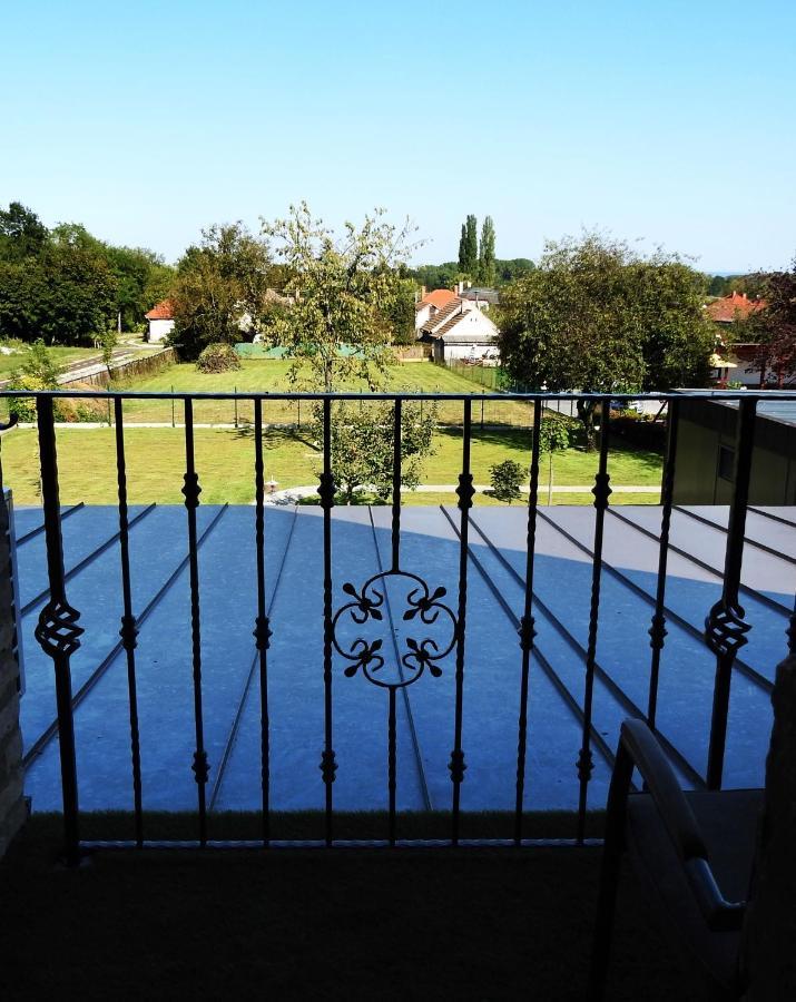 Kukorica Csarda Apartman 2 Balatonujlak Luaran gambar